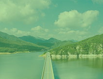 久久久精品国产亚洲成人满18免费网站