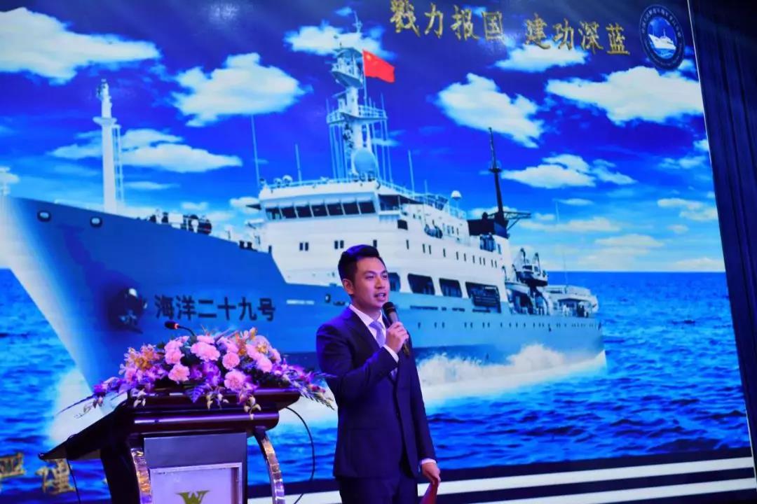 久久久精品国产亚洲成人满18免费网站