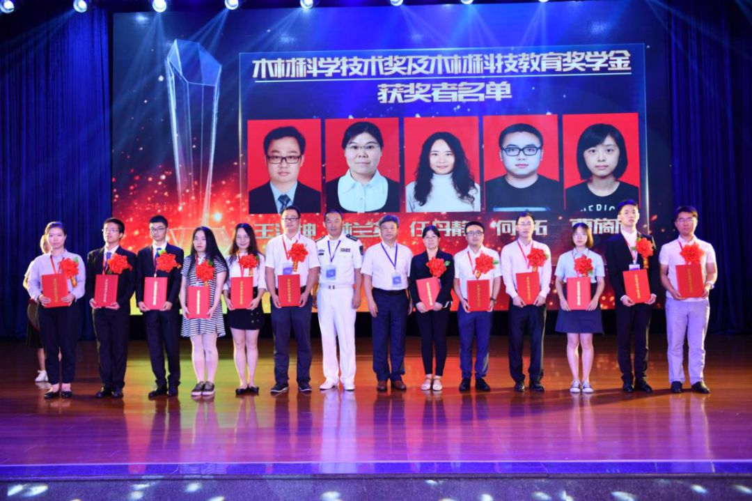 久久久精品国产亚洲成人满18免费网站