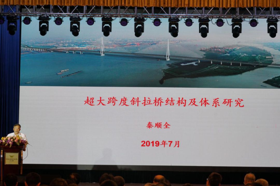 久久久精品国产亚洲成人满18免费网站