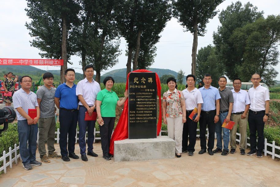 久久久精品国产亚洲成人满18免费网站