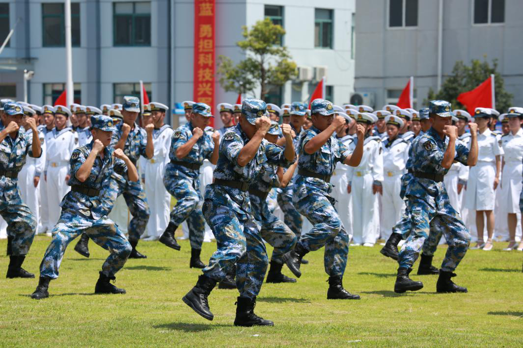 久久久精品国产亚洲成人满18免费网站