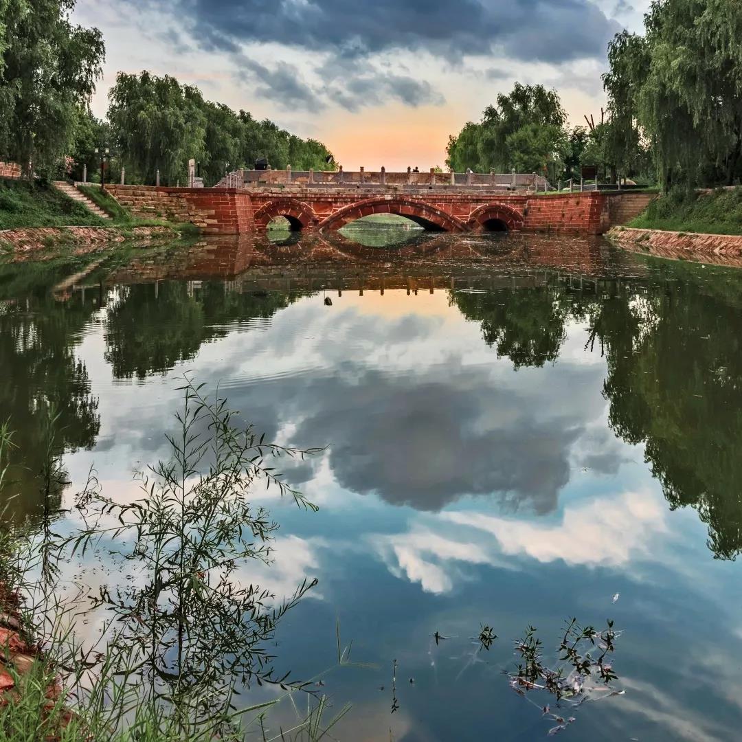 久久久精品国产亚洲成人满18免费网站