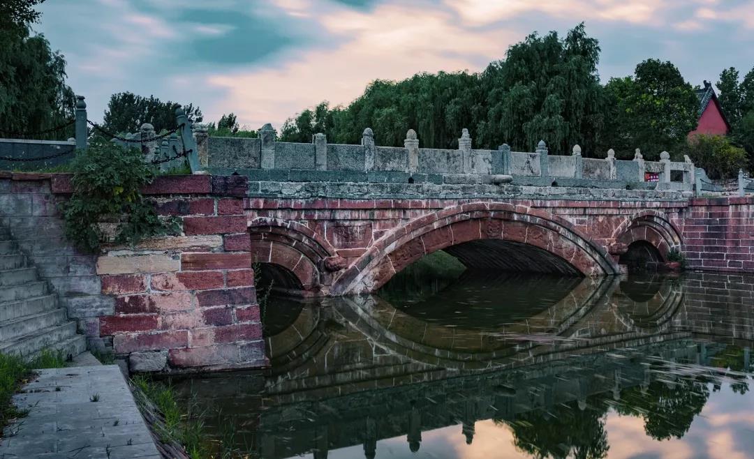 久久久精品国产亚洲成人满18免费网站