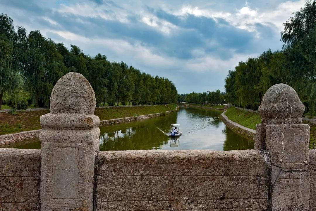 久久久精品国产亚洲成人满18免费网站