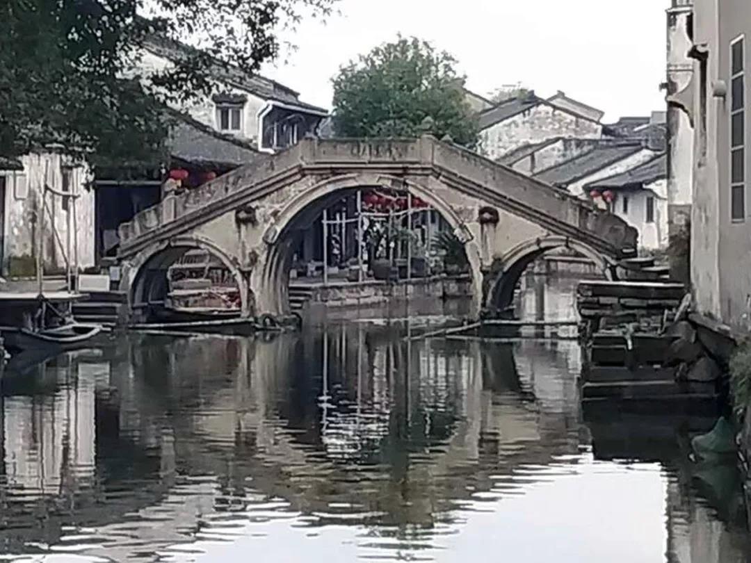 久久久精品国产亚洲成人满18免费网站