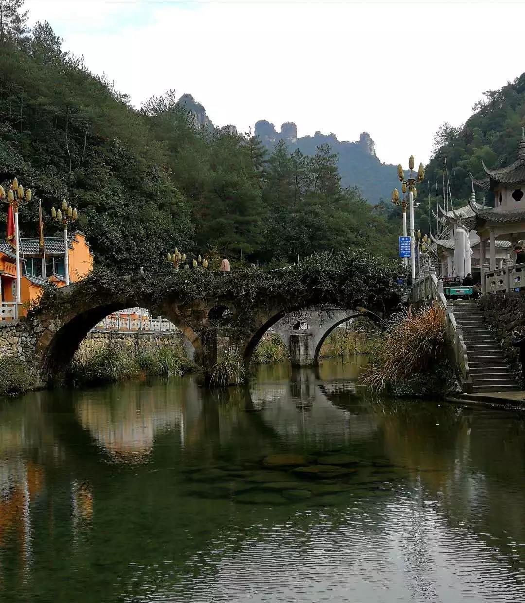 久久久精品国产亚洲成人满18免费网站