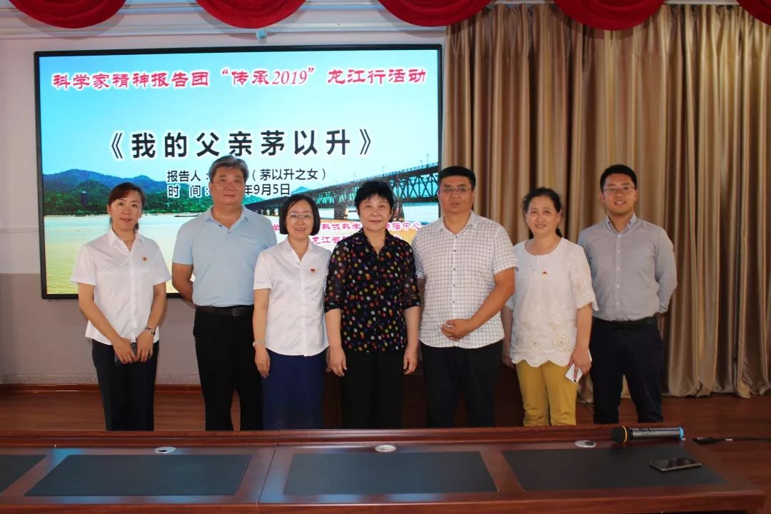 久久久精品国产亚洲成人满18免费网站