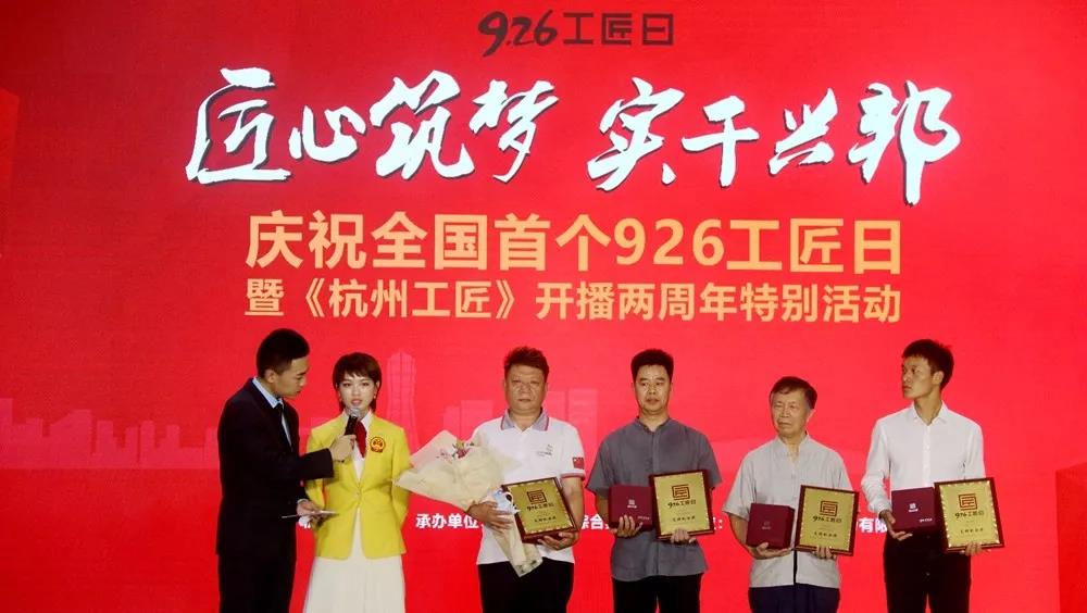 久久久精品国产亚洲成人满18免费网站