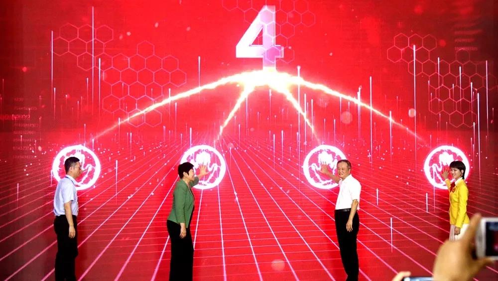 久久久精品国产亚洲成人满18免费网站