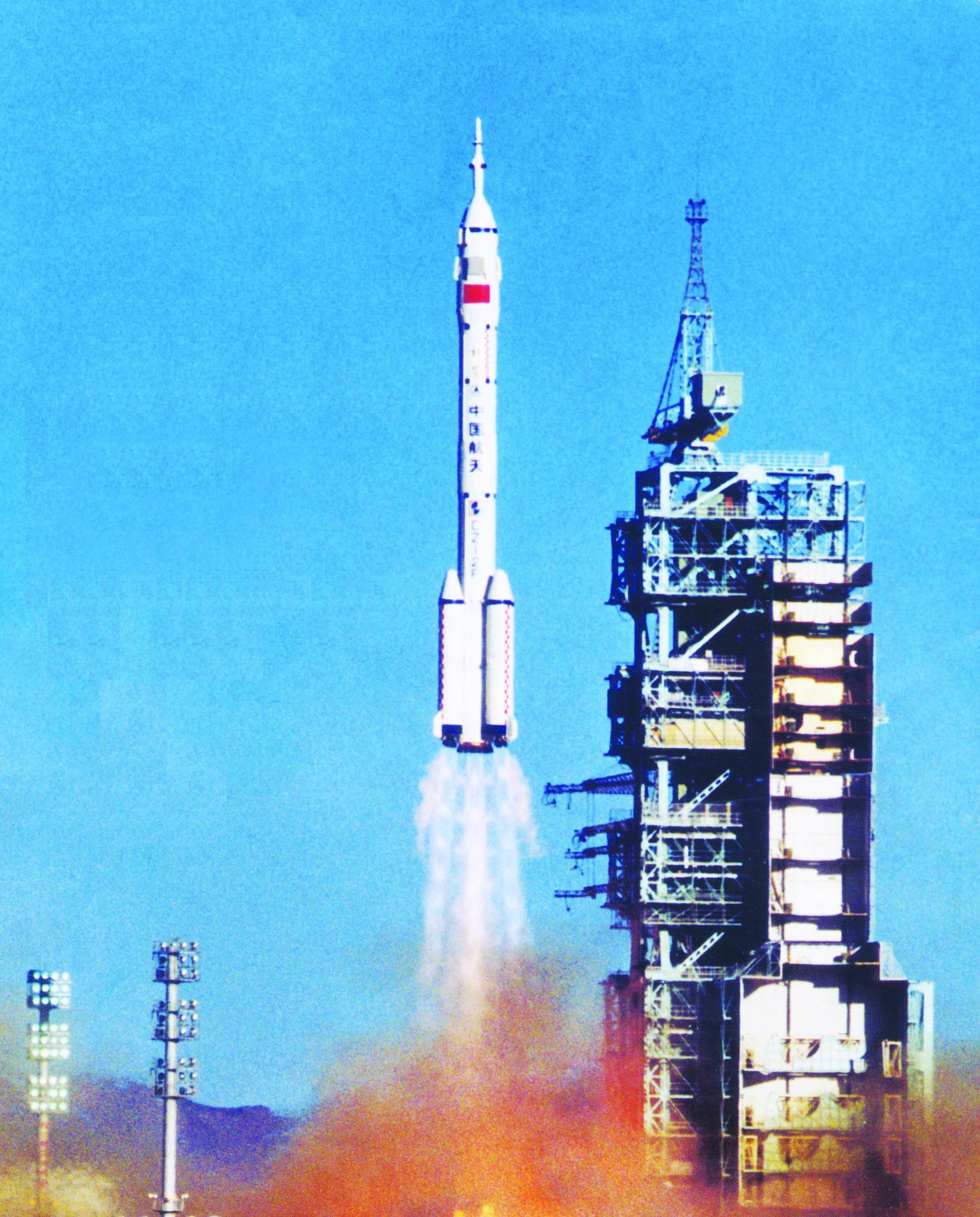 久久久精品国产亚洲成人满18免费网站