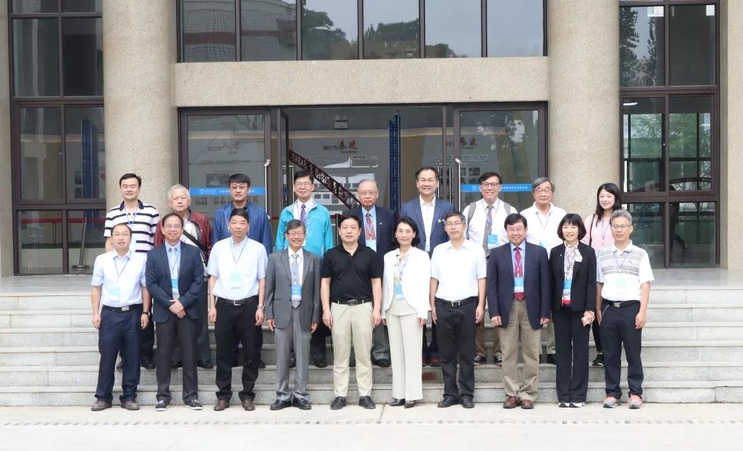 久久久精品国产亚洲成人满18免费网站