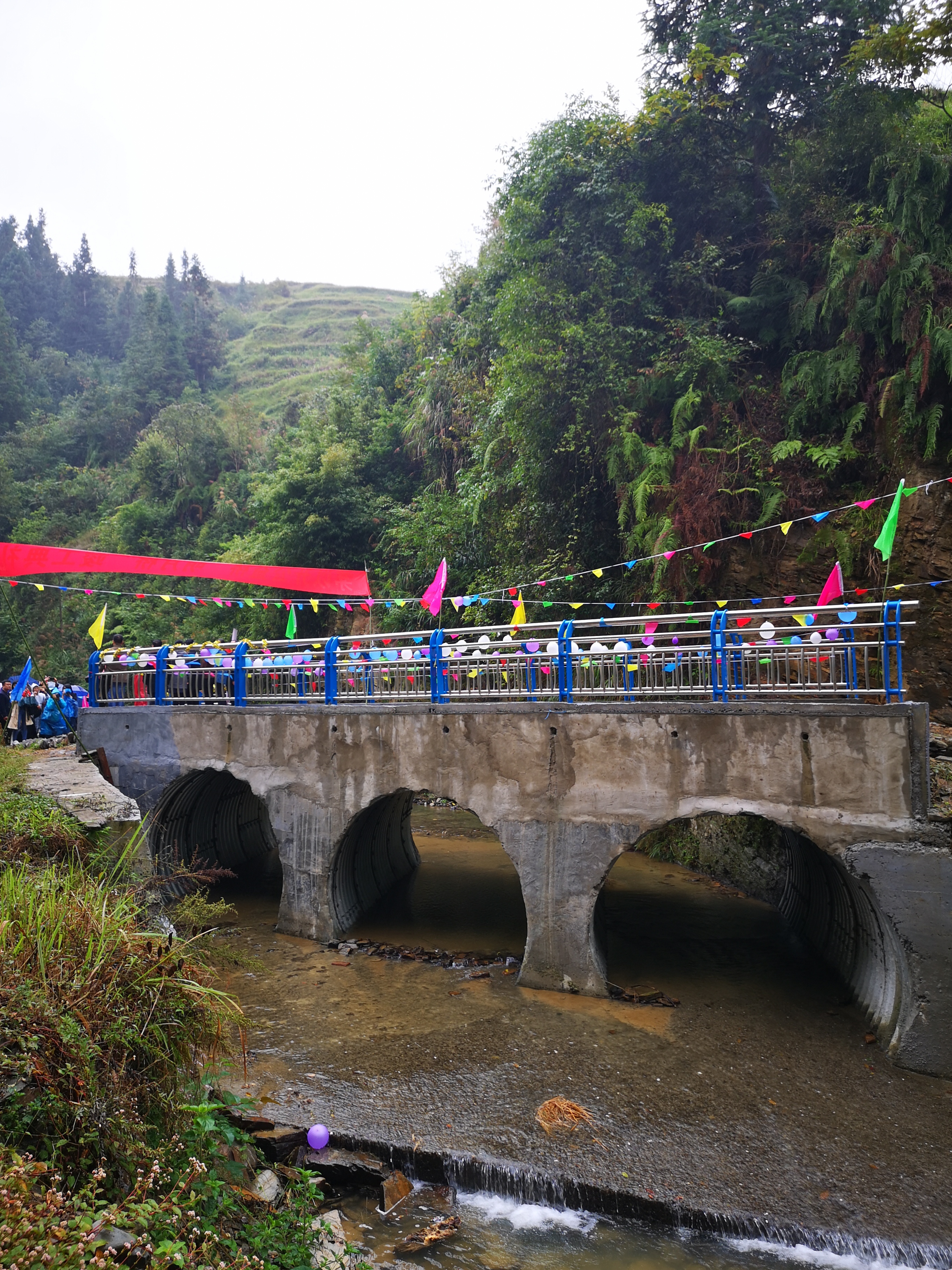 久久久精品国产亚洲成人满18免费网站