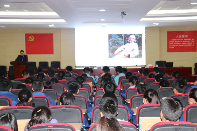 久久久精品国产亚洲成人满18免费网站