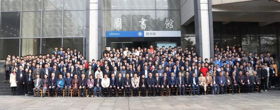 久久久精品国产亚洲成人满18免费网站