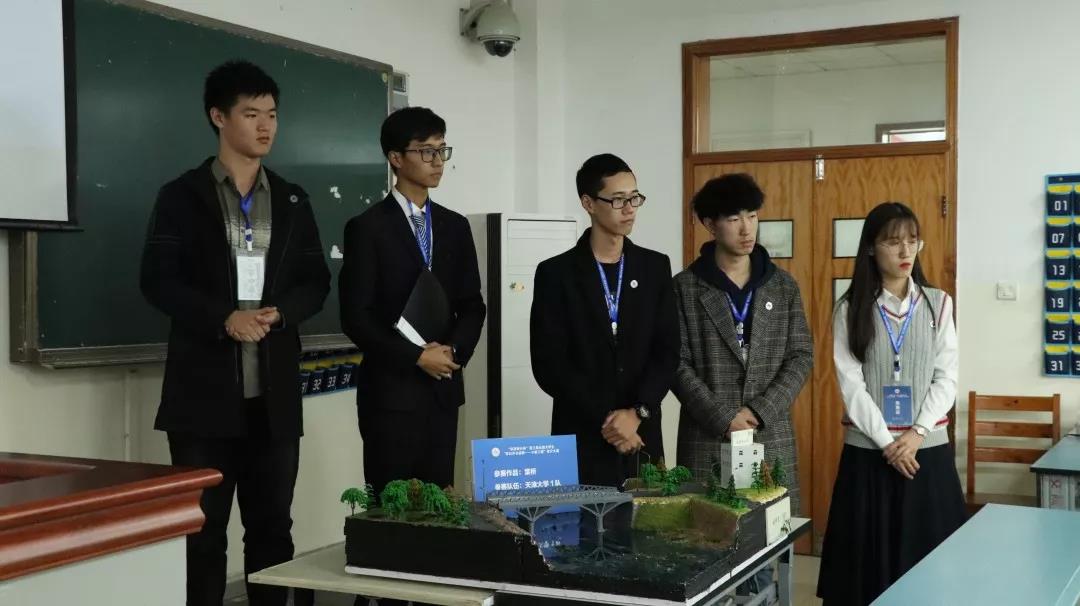 久久久精品国产亚洲成人满18免费网站