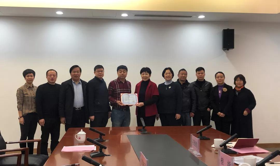 久久久精品国产亚洲成人满18免费网站