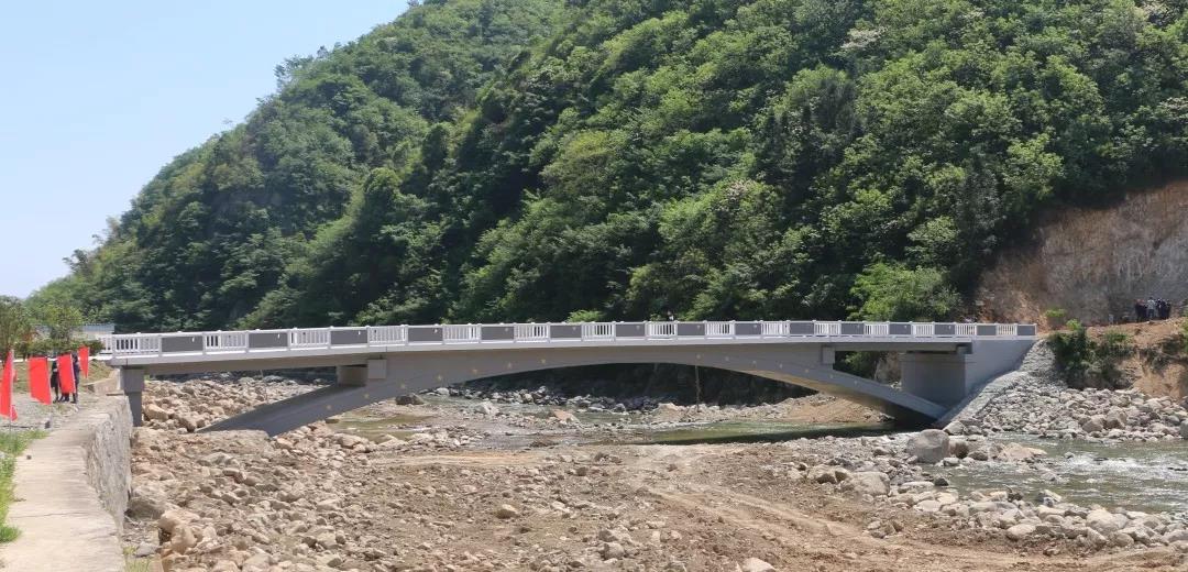 久久久精品国产亚洲成人满18免费网站