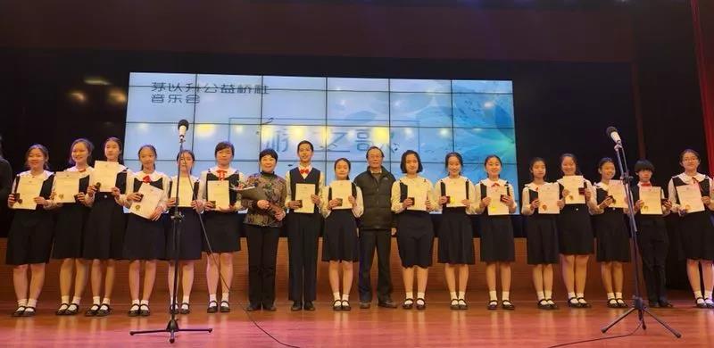 久久久精品国产亚洲成人满18免费网站