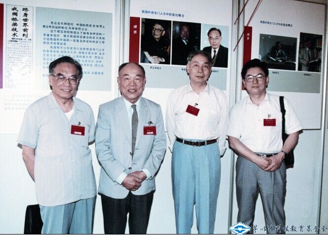 久久久精品国产亚洲成人满18免费网站