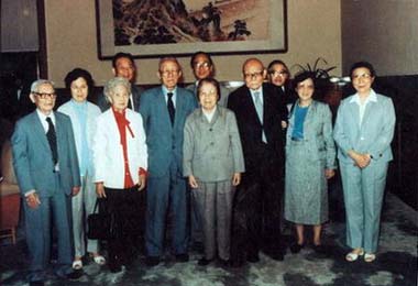 久久久精品国产亚洲成人满18免费网站