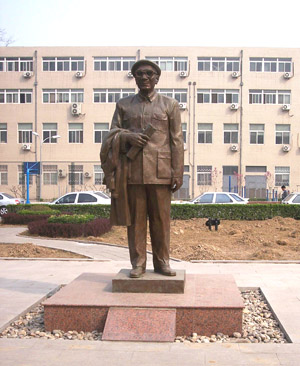 久久久精品国产亚洲成人满18免费网站