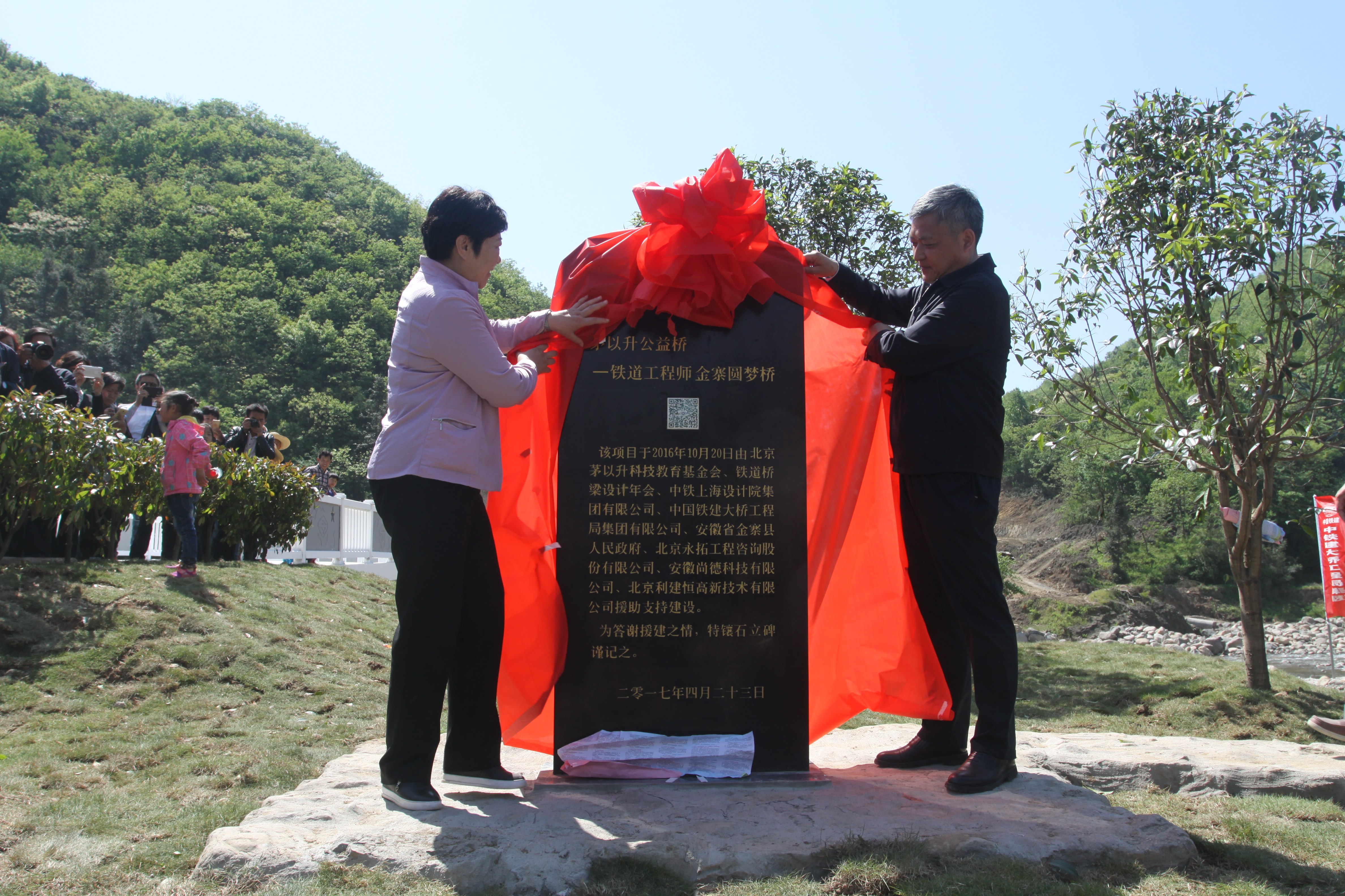 久久久精品国产亚洲成人满18免费网站