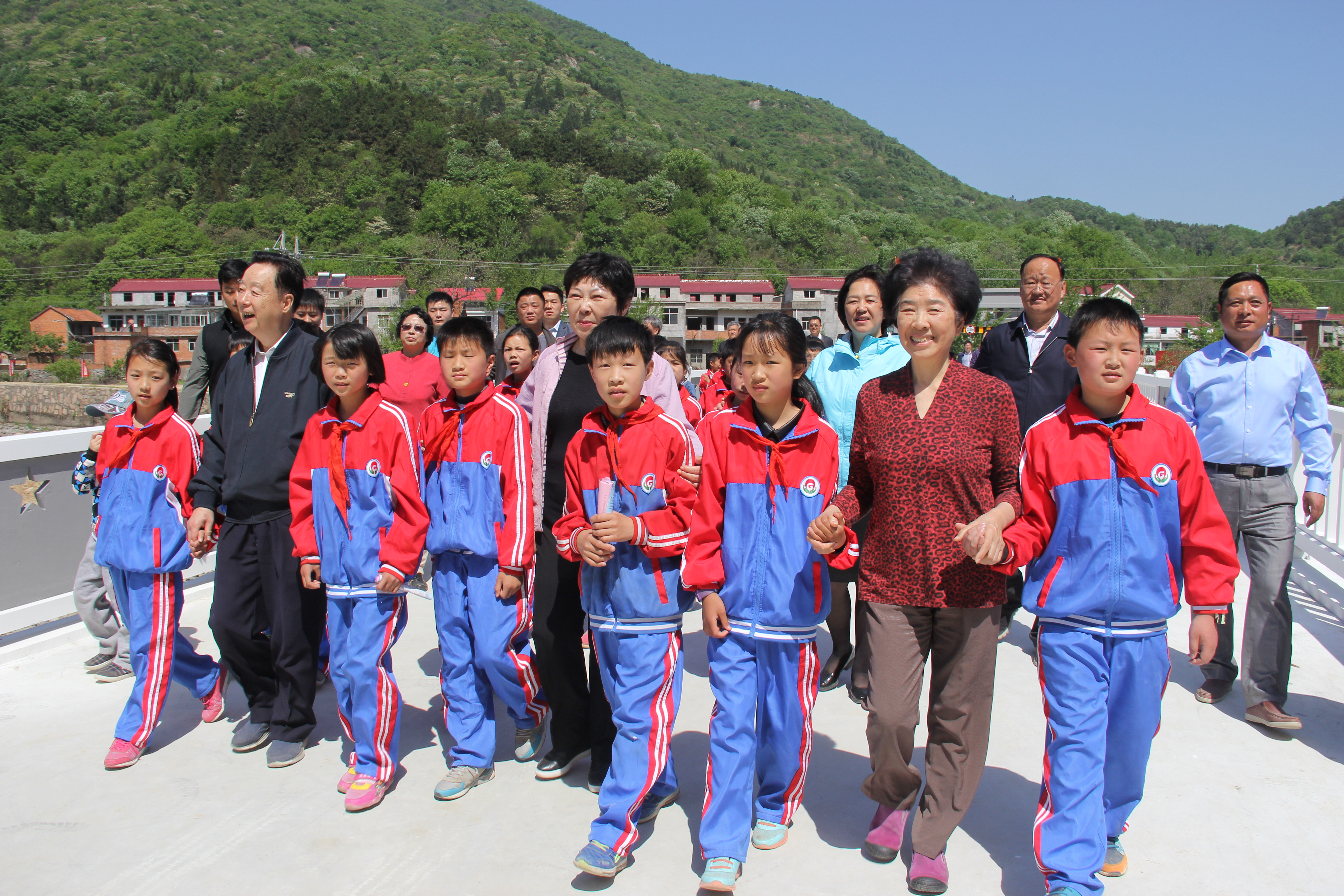 久久久精品国产亚洲成人满18免费网站