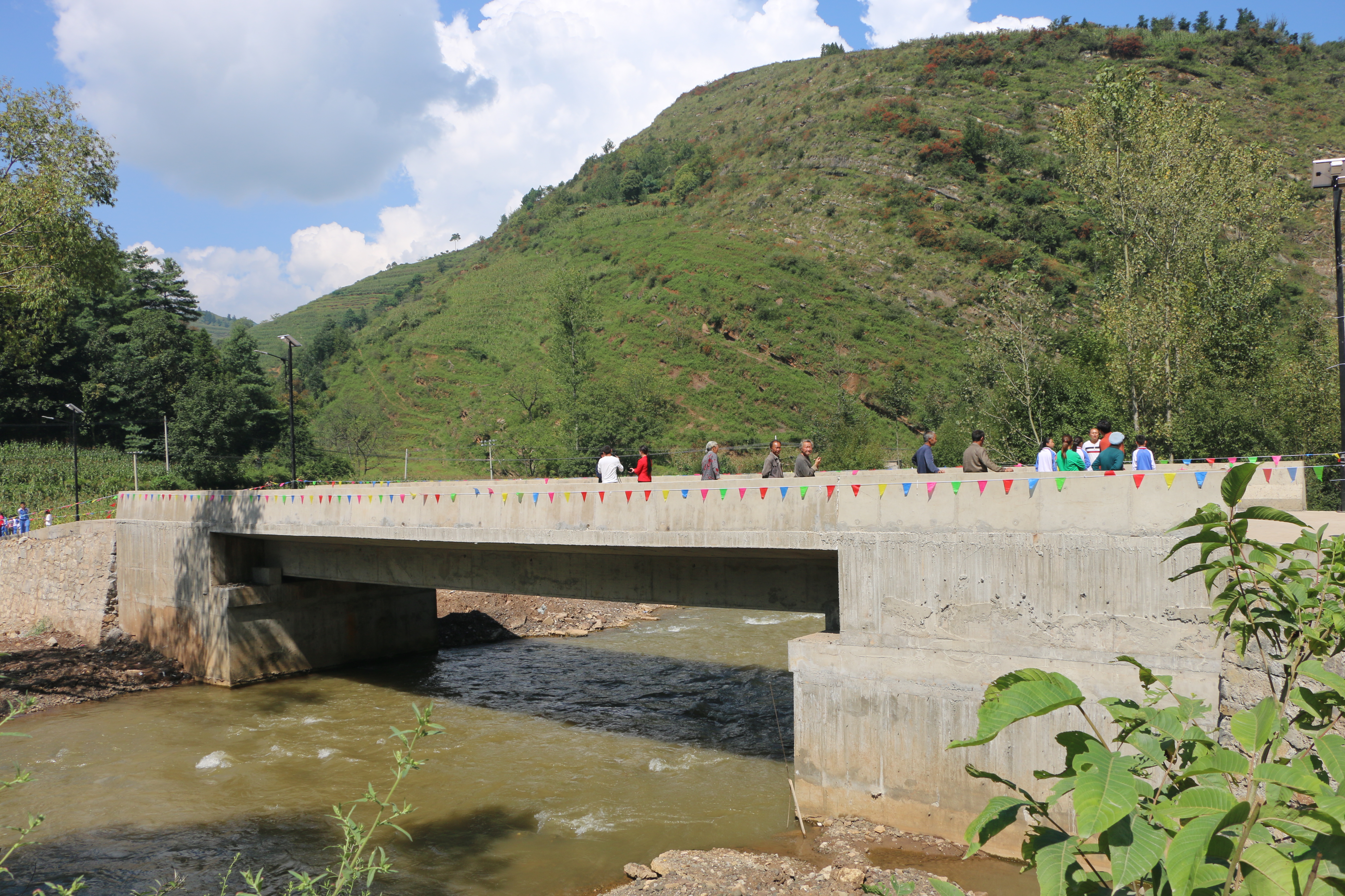 久久久精品国产亚洲成人满18免费网站