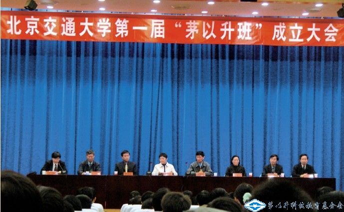 久久久精品国产亚洲成人满18免费网站