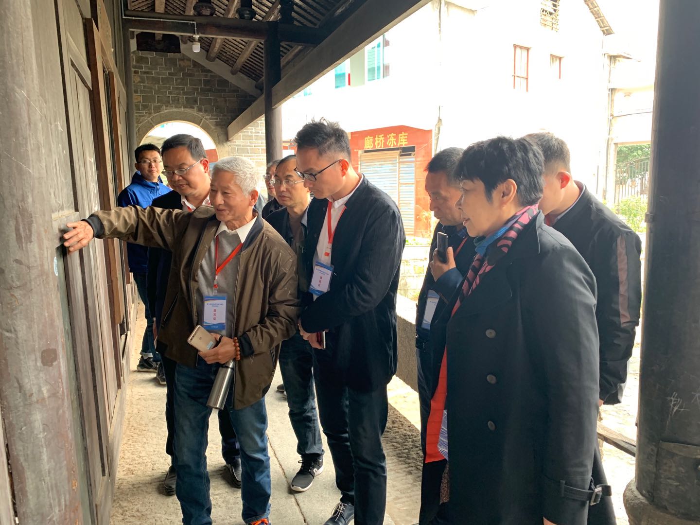 久久久精品国产亚洲成人满18免费网站