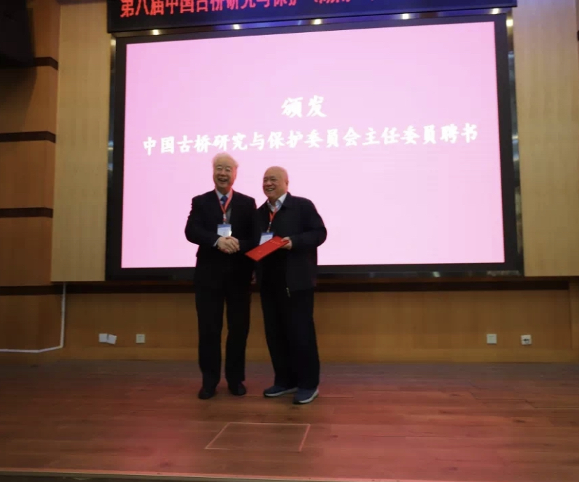 久久久精品国产亚洲成人满18免费网站