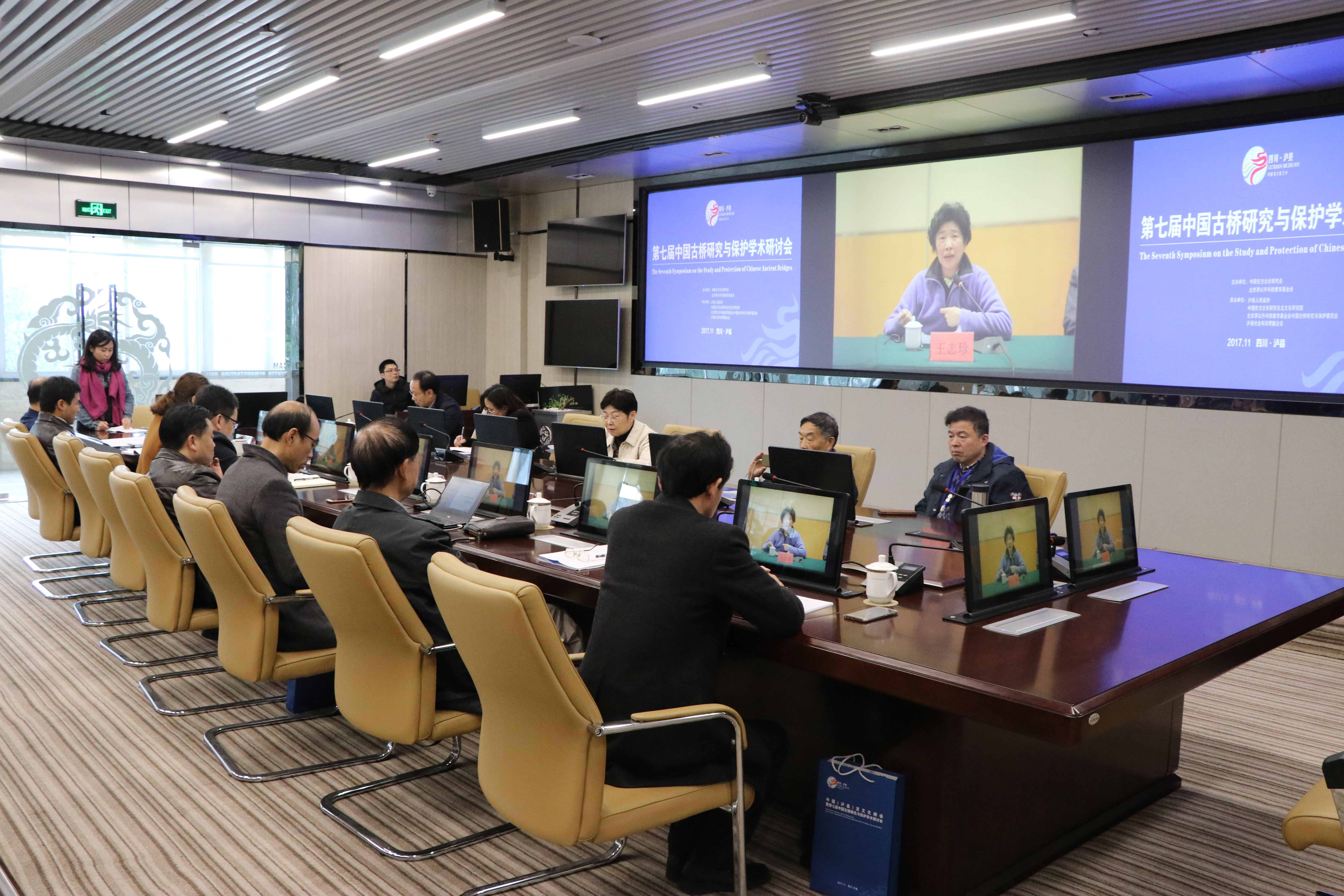 久久久精品国产亚洲成人满18免费网站