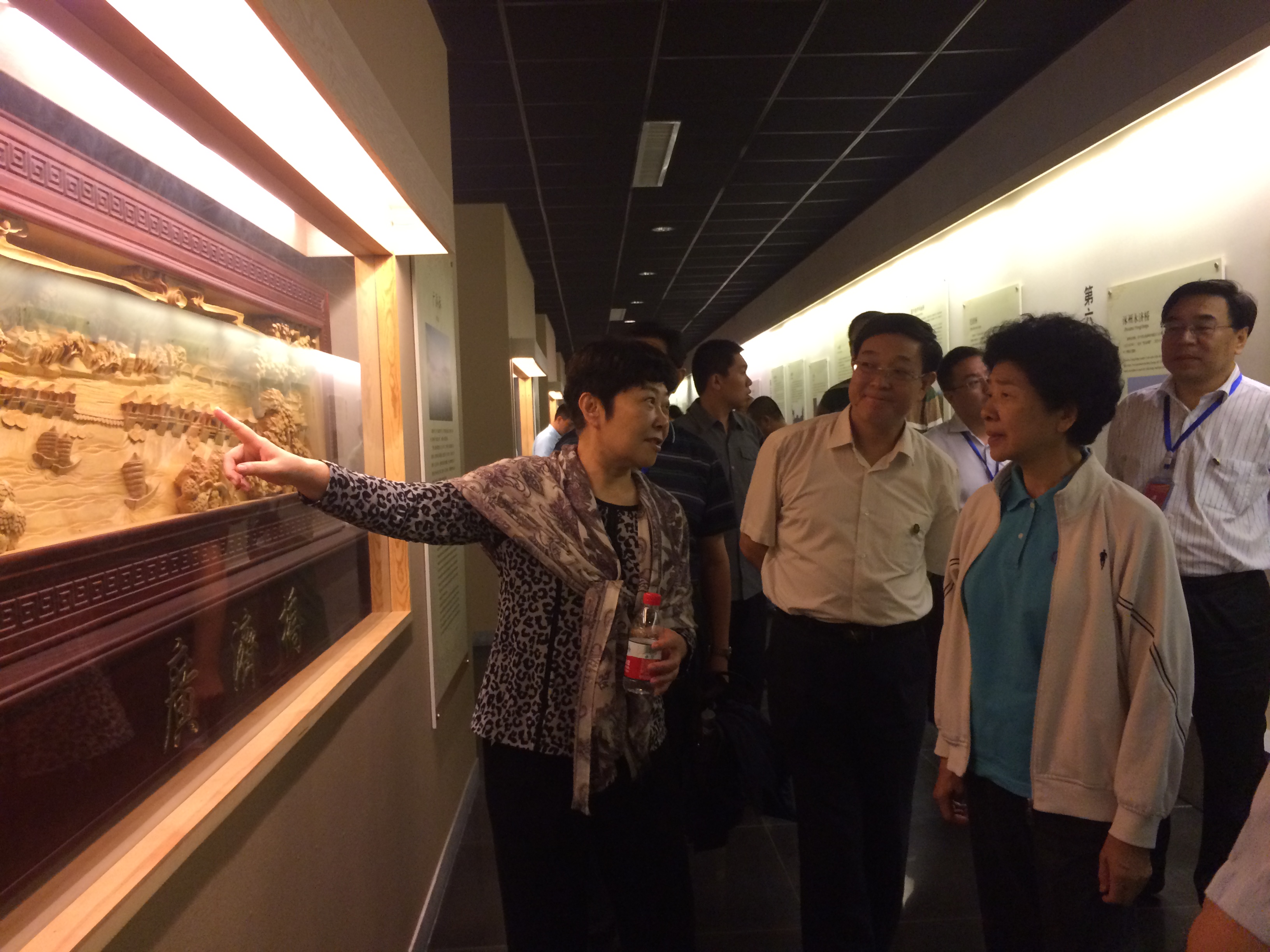 久久久精品国产亚洲成人满18免费网站