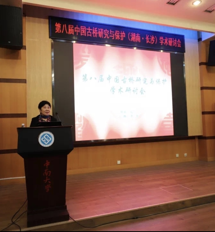 久久久精品国产亚洲成人满18免费网站