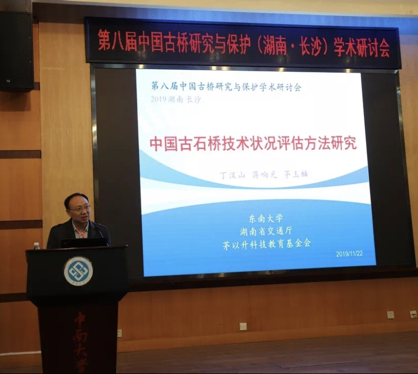 久久久精品国产亚洲成人满18免费网站