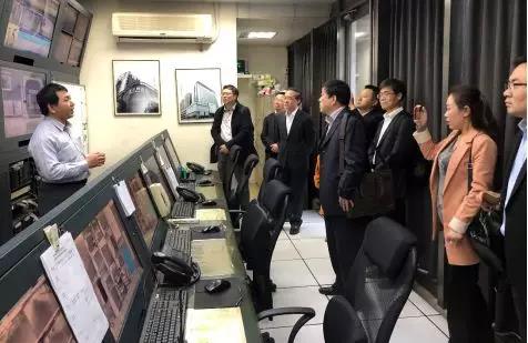 久久久精品国产亚洲成人满18免费网站