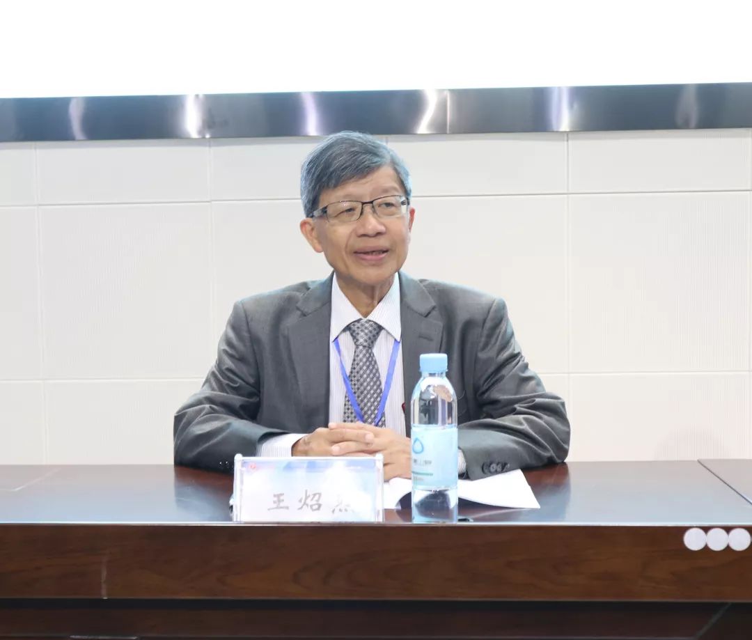 久久久精品国产亚洲成人满18免费网站