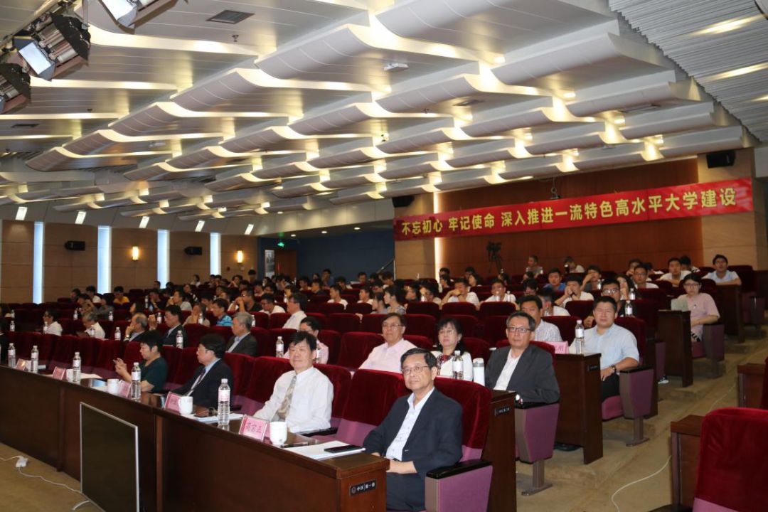 久久久精品国产亚洲成人满18免费网站