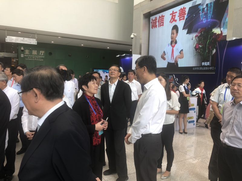 久久久精品国产亚洲成人满18免费网站