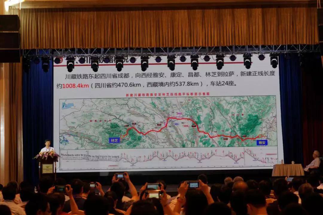 久久久精品国产亚洲成人满18免费网站