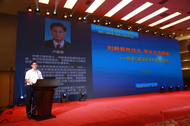 久久久精品国产亚洲成人满18免费网站