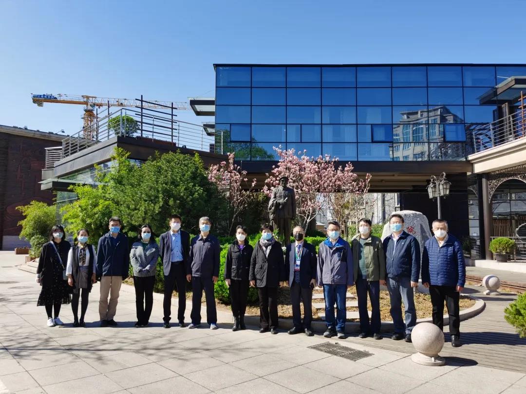 久久久精品国产亚洲成人满18免费网站