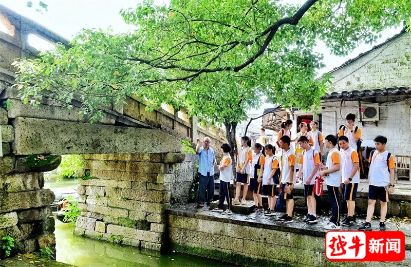 久久久精品国产亚洲成人满18免费网站