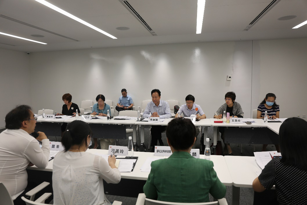 久久久精品国产亚洲成人满18免费网站