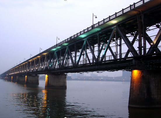 久久久精品国产亚洲成人满18免费网站