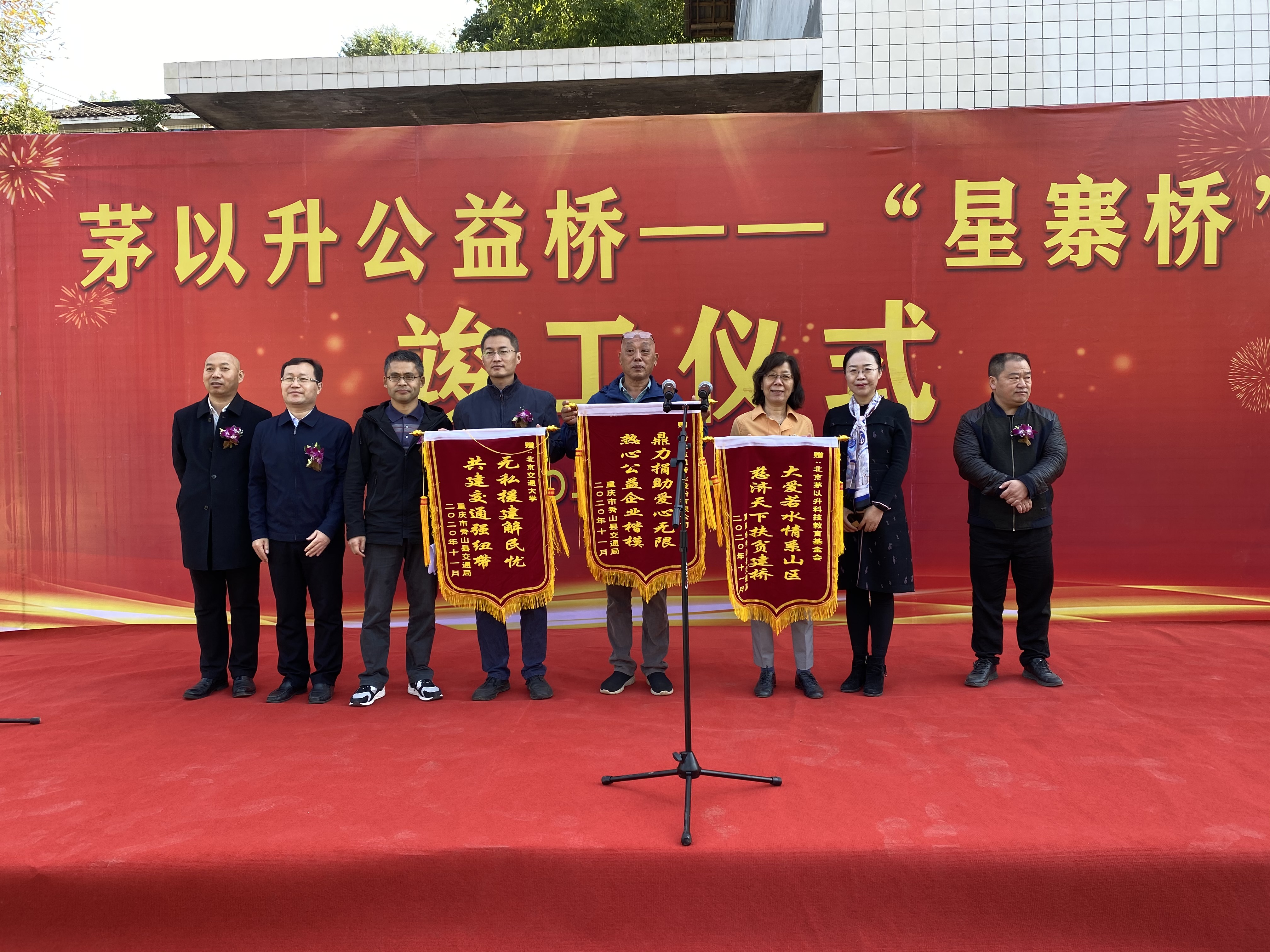 久久久精品国产亚洲成人满18免费网站