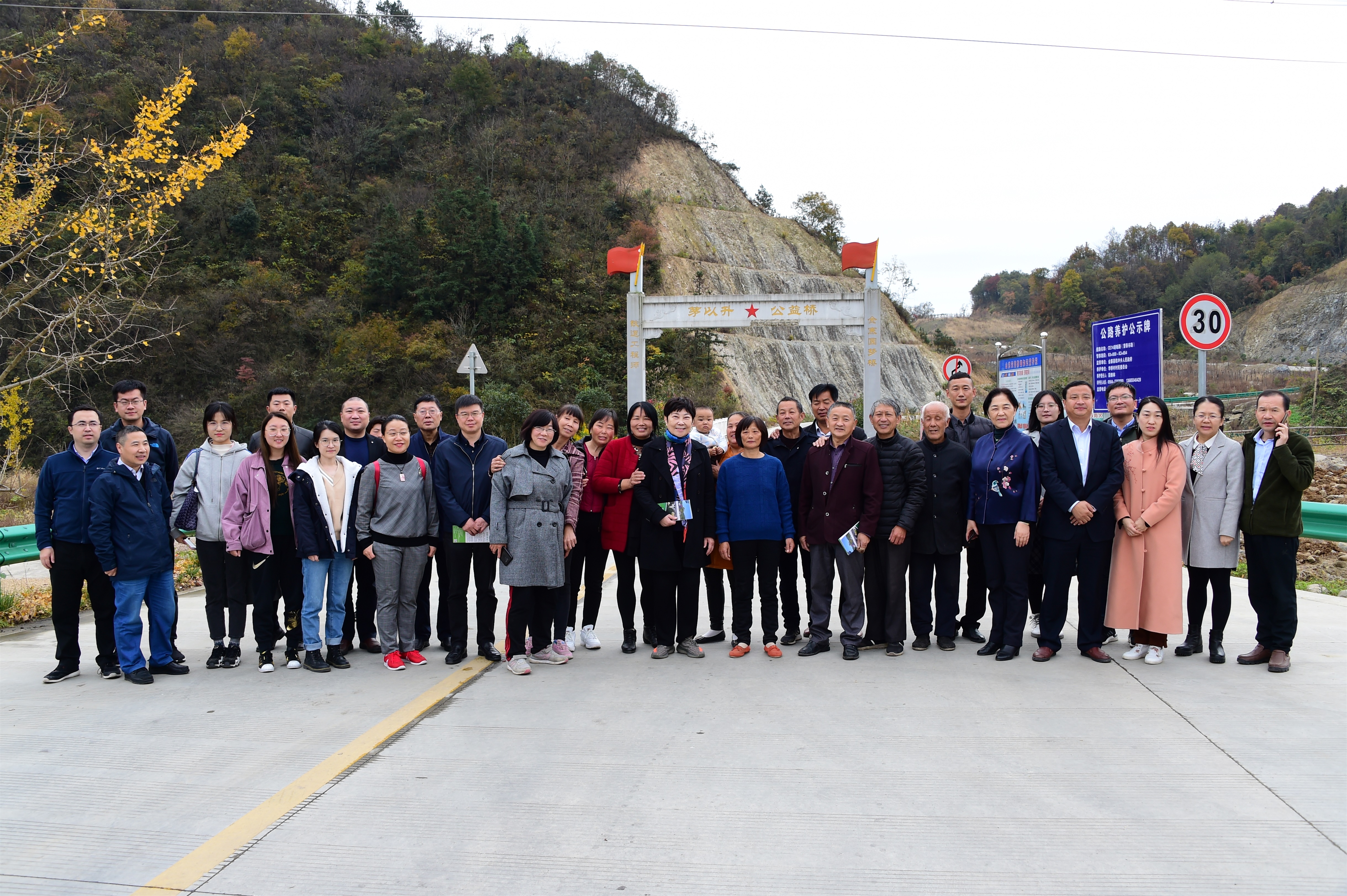 久久久精品国产亚洲成人满18免费网站