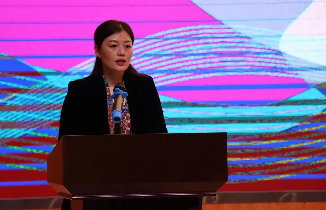 久久久精品国产亚洲成人满18免费网站