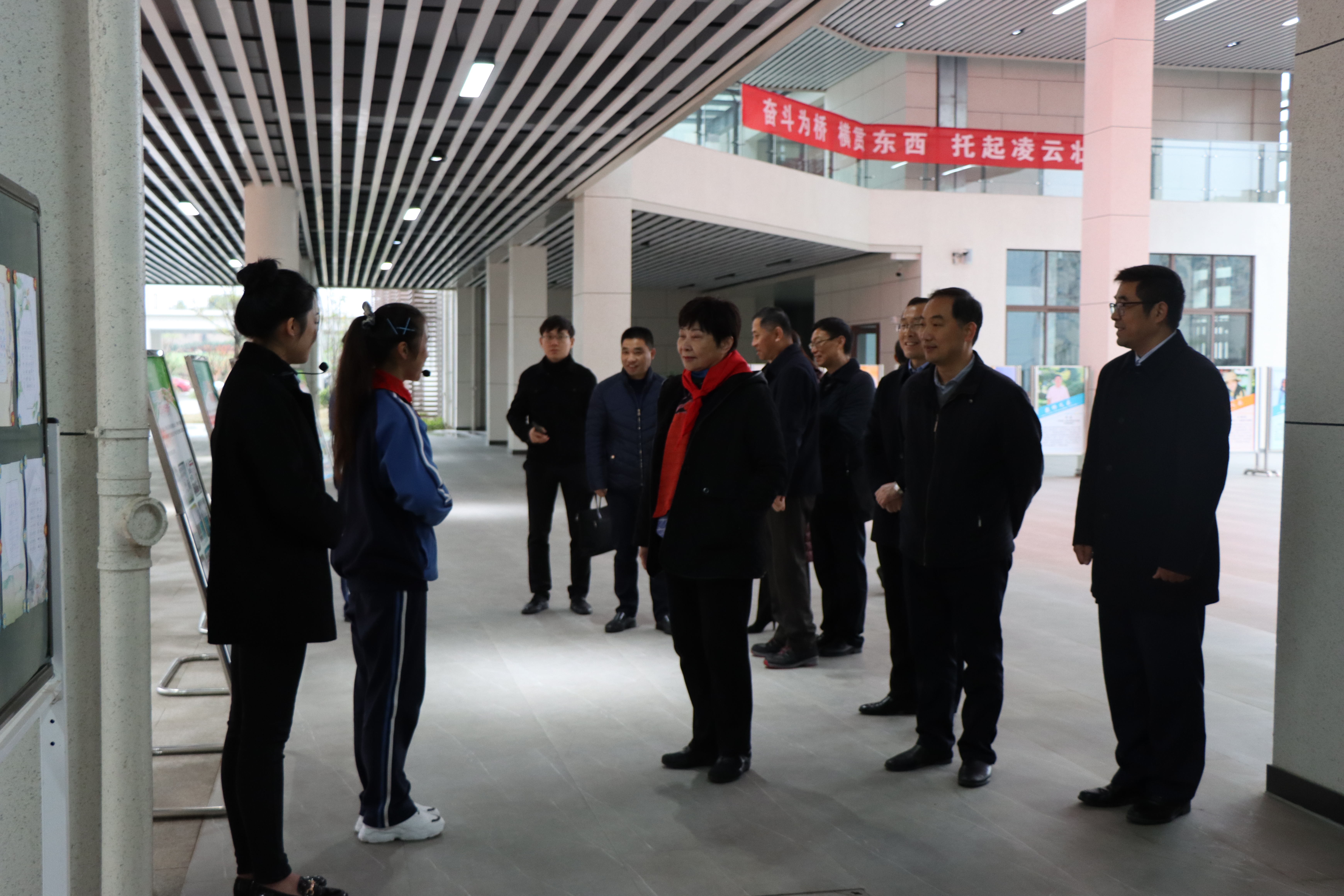 久久久精品国产亚洲成人满18免费网站